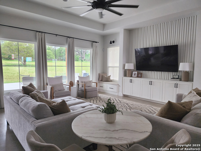 Listing photo id 21 for 620 Windway