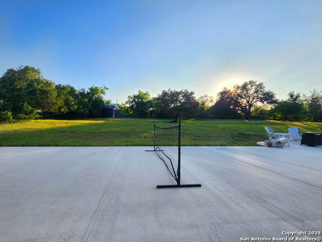 Listing photo id 26 for 620 Windway