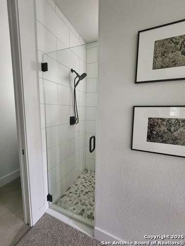 Listing photo id 38 for 620 Windway