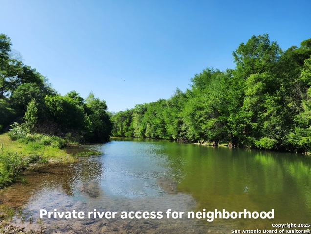 Listing photo id 47 for 620 Windway