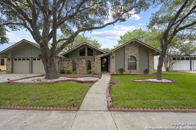 Listing photo id 0 for 9219 George Kyle St
