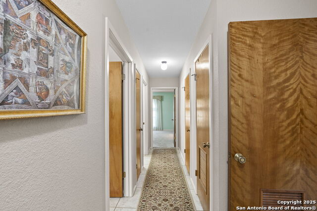 Listing photo id 27 for 9219 George Kyle St