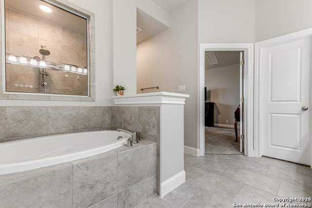 Listing photo id 24 for 9011 Quail Gate