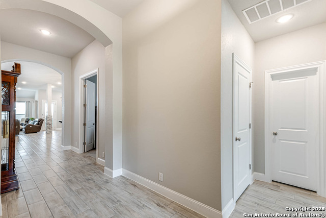 Listing photo id 6 for 9011 Quail Gate
