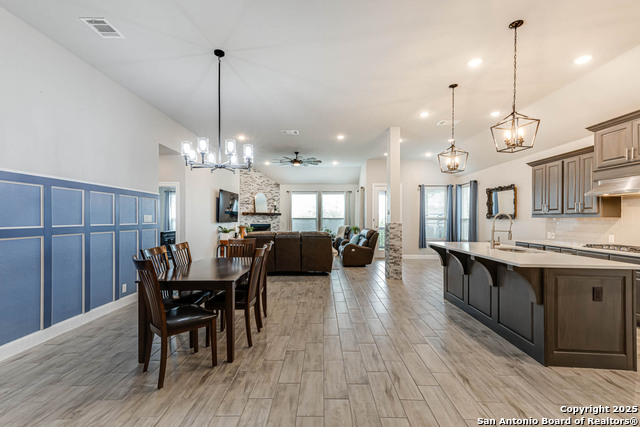 Listing photo id 7 for 9011 Quail Gate