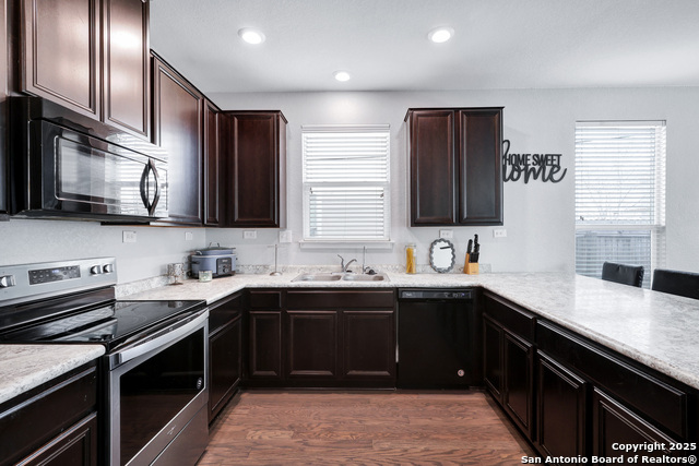 Image 6 of 15 For 9630 Pleasanton Pl