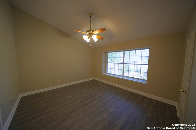 Image 19 of 39 For 713 Meadow Top