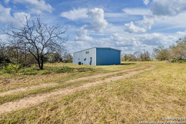 Image 26 of 37 For 304 9th E 