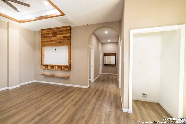 Image 5 of 37 For 304 9th E 