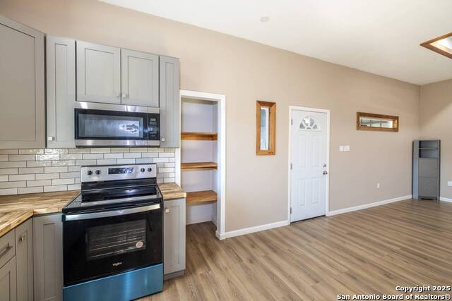 Image 6 of 37 For 304 9th E 