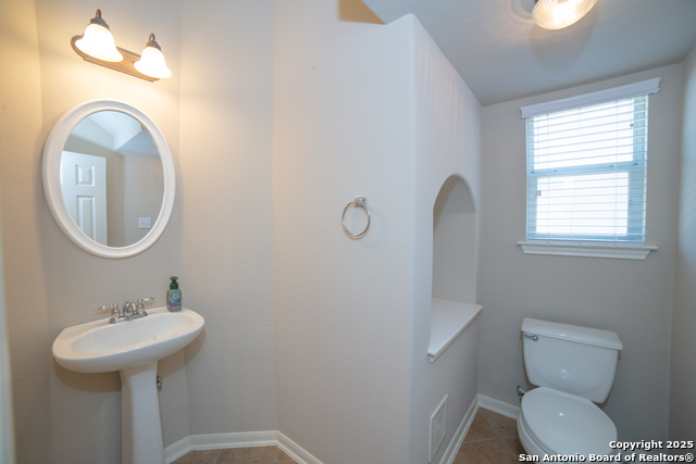 Image 12 of 33 For 7 Roan Heights