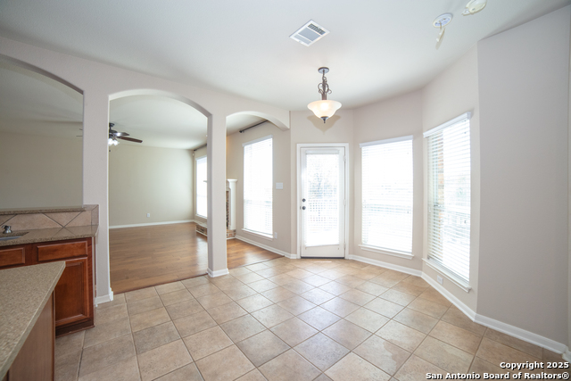 Image 15 of 33 For 7 Roan Heights