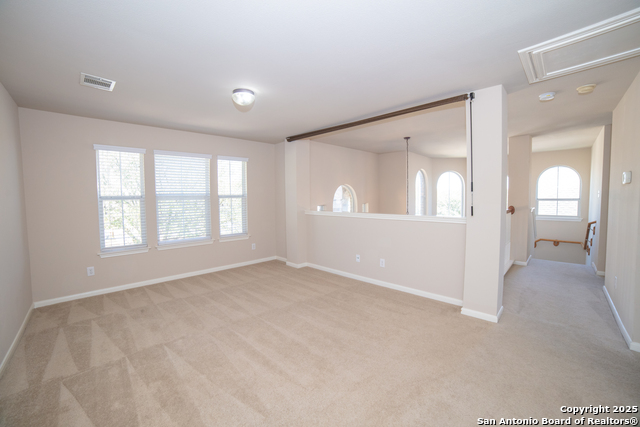 Image 22 of 33 For 7 Roan Heights