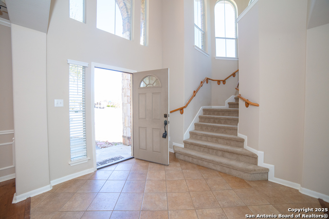 Image 5 of 33 For 7 Roan Heights
