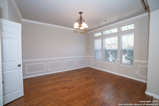 Image 7 of 33 For 7 Roan Heights