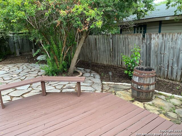 Image 9 of 10 For 209 Wellesley Blvd