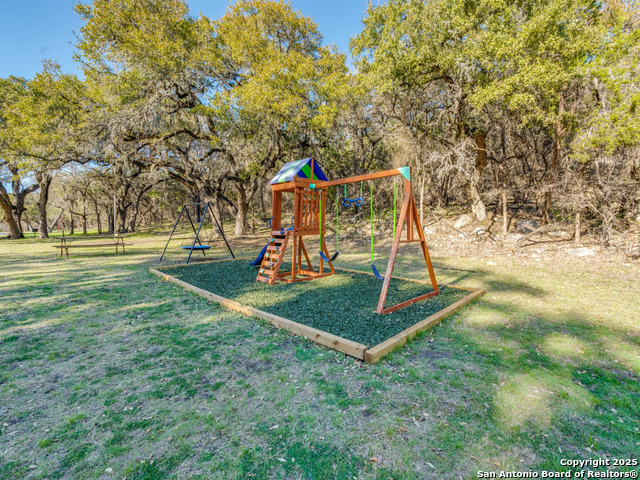 Image 11 of 13 For 223 Lakeview