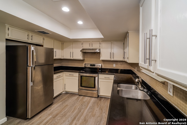 Image 7 of 17 For 10218 Grand Meadow