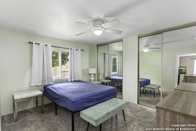Listing photo id 10 for 3342 Stoney Square