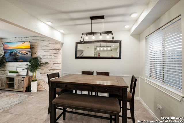 Image 11 of 28 For 127 Silver Sands Dr E 127