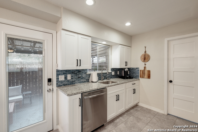 Image 17 of 28 For 127 Silver Sands Dr E 127
