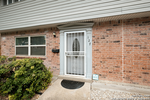 Image 9 of 28 For 127 Silver Sands Dr E 127