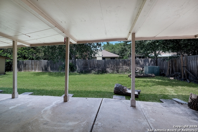 Image 29 of 32 For 11943 Dawnhaven St