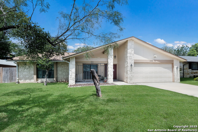 Image 4 of 32 For 11943 Dawnhaven St