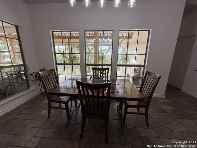 Image 17 of 82 For 631 Dresden Wood Drive