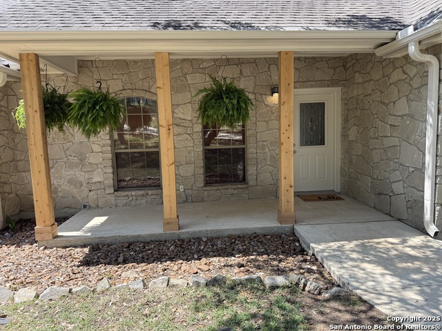 Image 3 of 82 For 631 Dresden Wood Drive