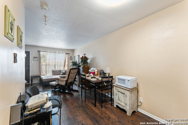 Image 3 of 12 For 6611 Southpoint St  B124