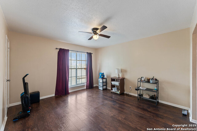 Image 6 of 12 For 6611 Southpoint St  B124
