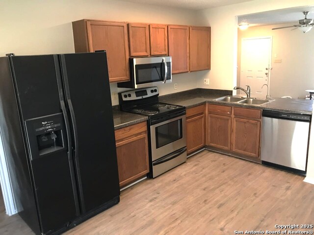 Image 5 of 13 For 9318 Mountain Field Dr