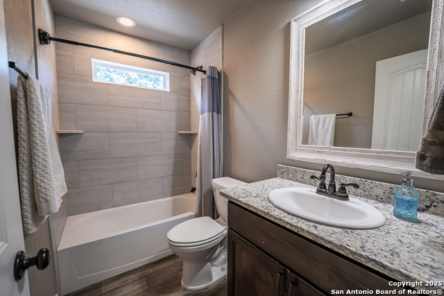 Image 15 of 21 For 1302 Cedar Grove