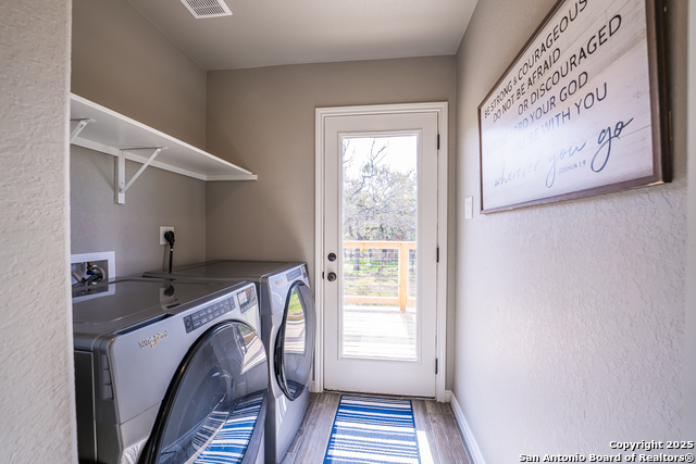 Image 17 of 21 For 1302 Cedar Grove