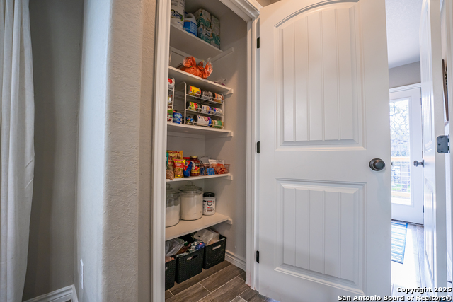 Image 6 of 21 For 1302 Cedar Grove