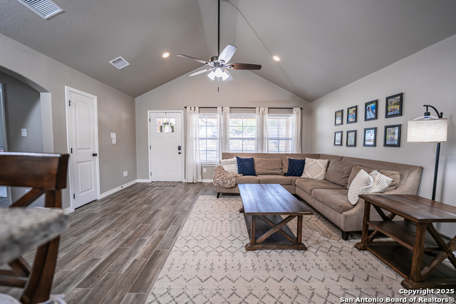 Image 8 of 21 For 1302 Cedar Grove