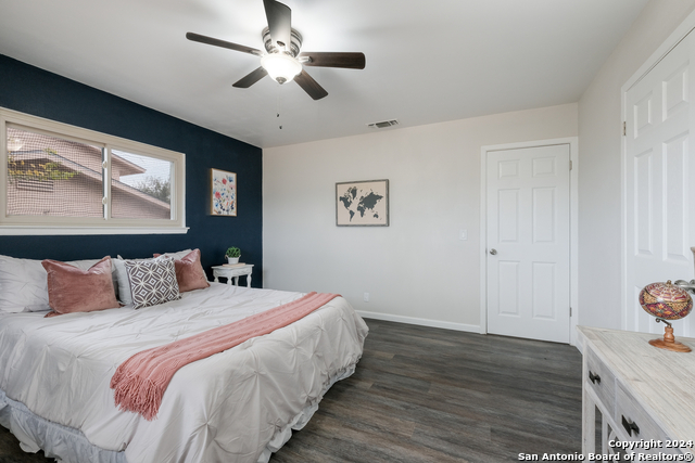 Listing photo id 10 for 9723 Five Forks St