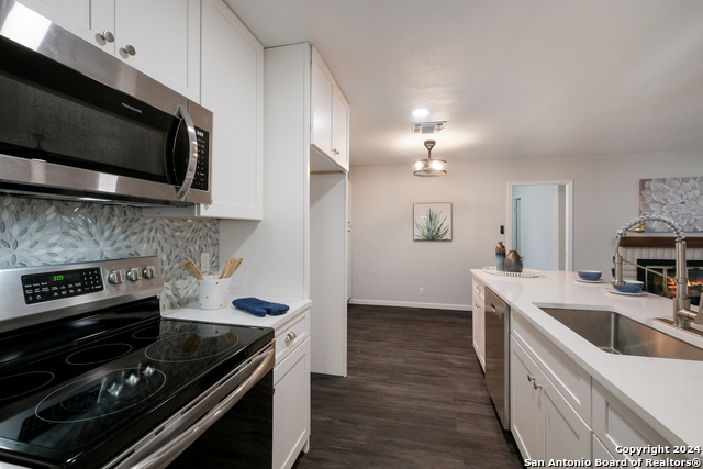 Listing photo id 14 for 9723 Five Forks St