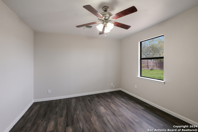 Listing photo id 19 for 9723 Five Forks St