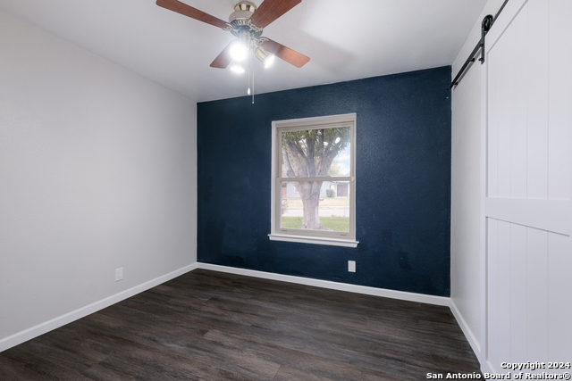 Listing photo id 20 for 9723 Five Forks St