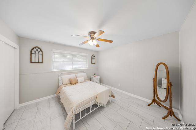 Listing photo id 15 for 538 Candleglo