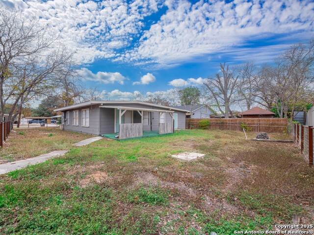 Listing photo id 19 for 271 Middlebury Dr