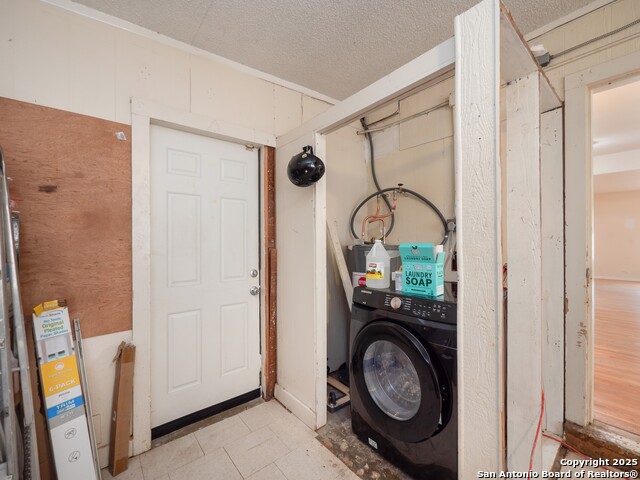 Listing photo id 7 for 271 Middlebury Dr