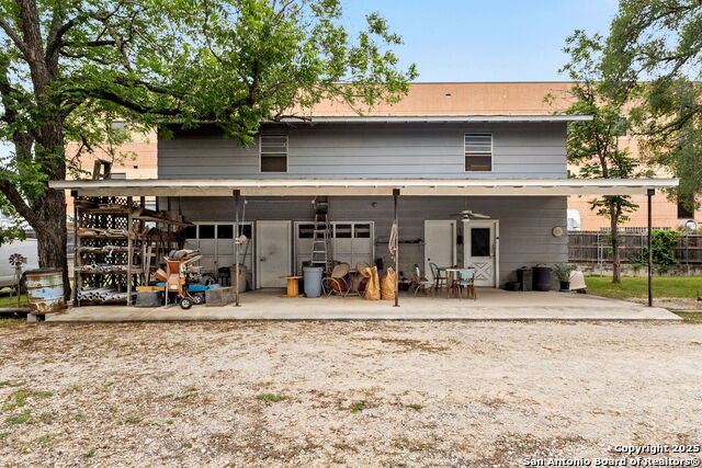 Image 28 of 28 For 571 Houston  