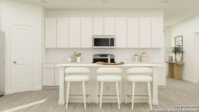 Listing photo id 6 for 8956 San Carlos