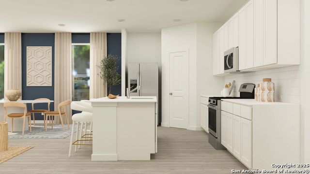Listing photo id 7 for 8956 San Carlos