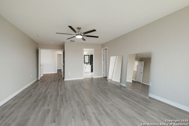 Listing photo id 13 for 9437 Copperway