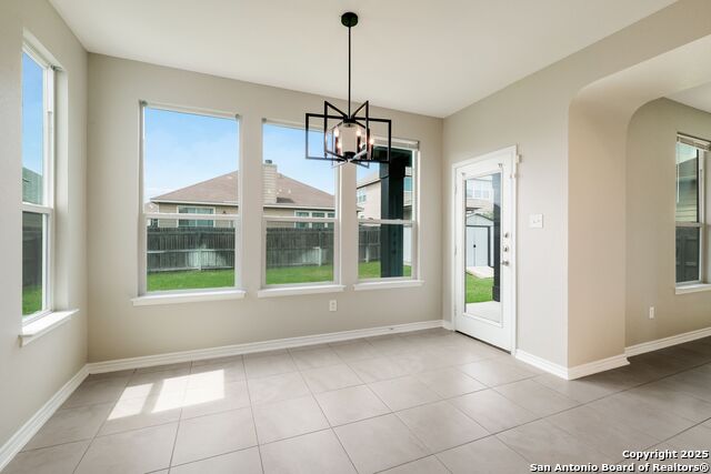 Listing photo id 6 for 9437 Copperway