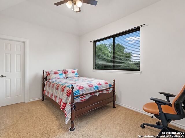Listing photo id 25 for 1 Caleb Circle